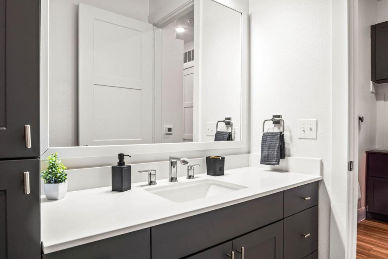 Appartement Luxurious New Unit 1Bd1Ba Pool, Golf Sim à Austin Extérieur photo
